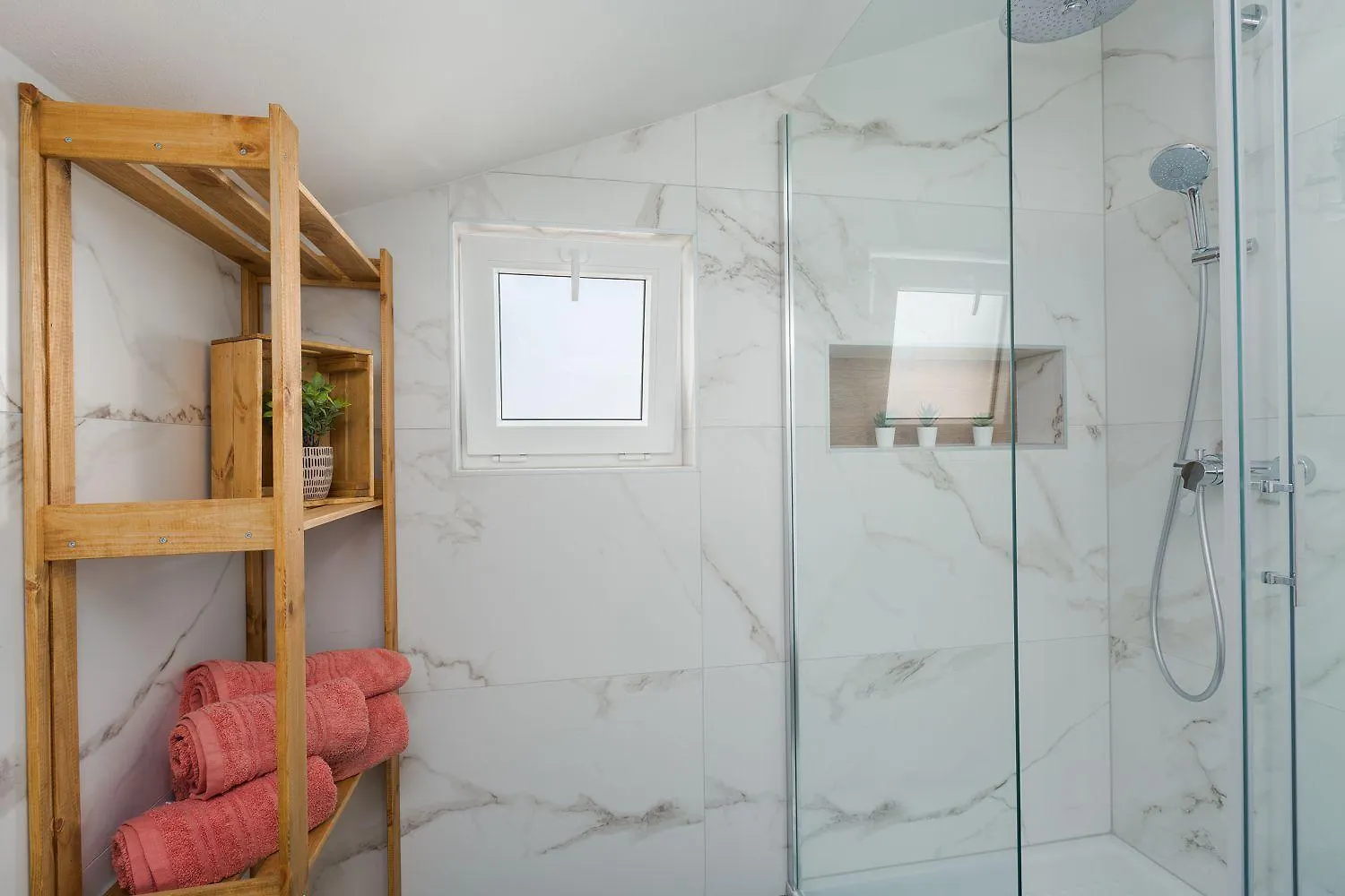 פורץ Traumhaftes Apartment Mit Meerblick Und Privatem Balkon - Nur 250 Meter Zum Strand
