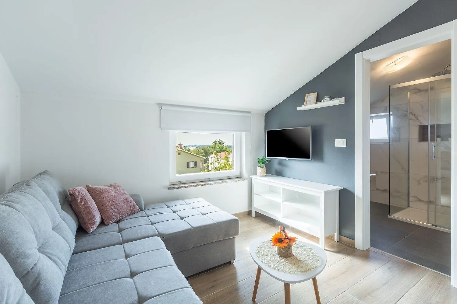 פורץ Traumhaftes Apartment Mit Meerblick Und Privatem Balkon - Nur 250 Meter Zum Strand